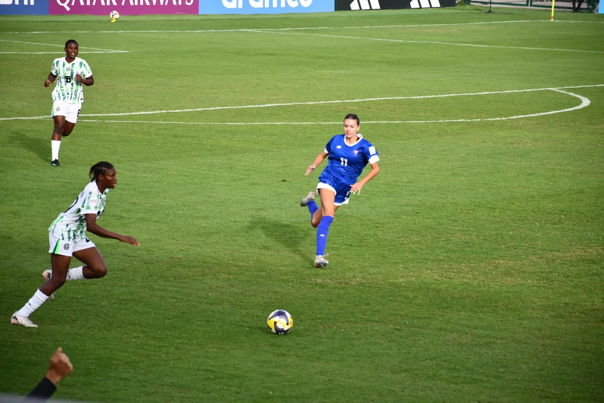 Nigeria and Samoa players chase the ball during their match at the 2025 FIFA U-17 Women's World Cup in Morocco